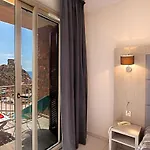 Kalliste Hotel 3*