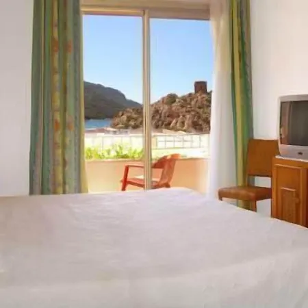 Kalliste Hotel 3*