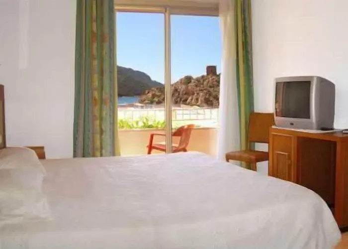 Kalliste Hotel 3*