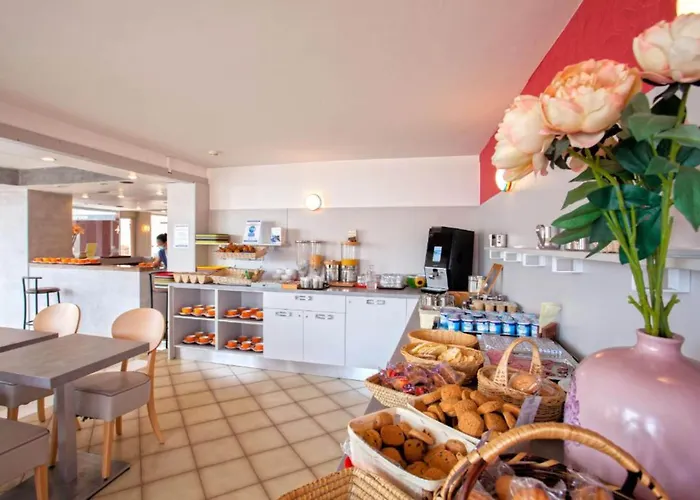 Kalliste Hotel 3*