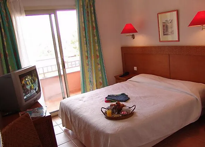 Kalliste 3* Porto (Corsica)